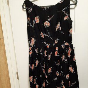 Emily and Fin Abigail Pom Floral dress, size medium